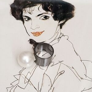 Topshop Vintage Pearl Ring 6.5